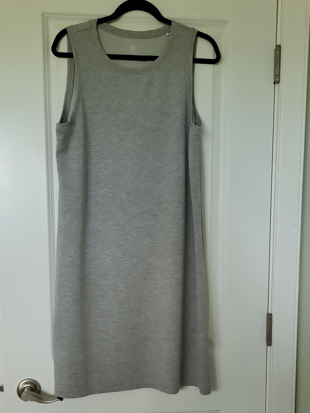 GAIAM Sleeveless Light Grey Shift Dress